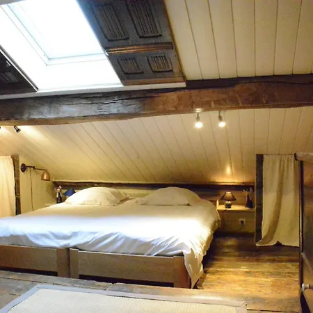 Cozy In With Jacuzzi Holiday home Bievre