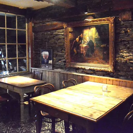 Дом отдыха In With Terrace Бьевр