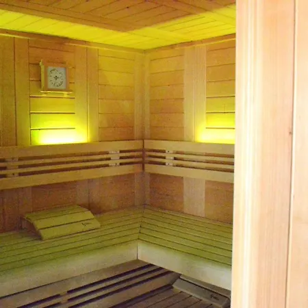 Cozy In With Jacuzzi *